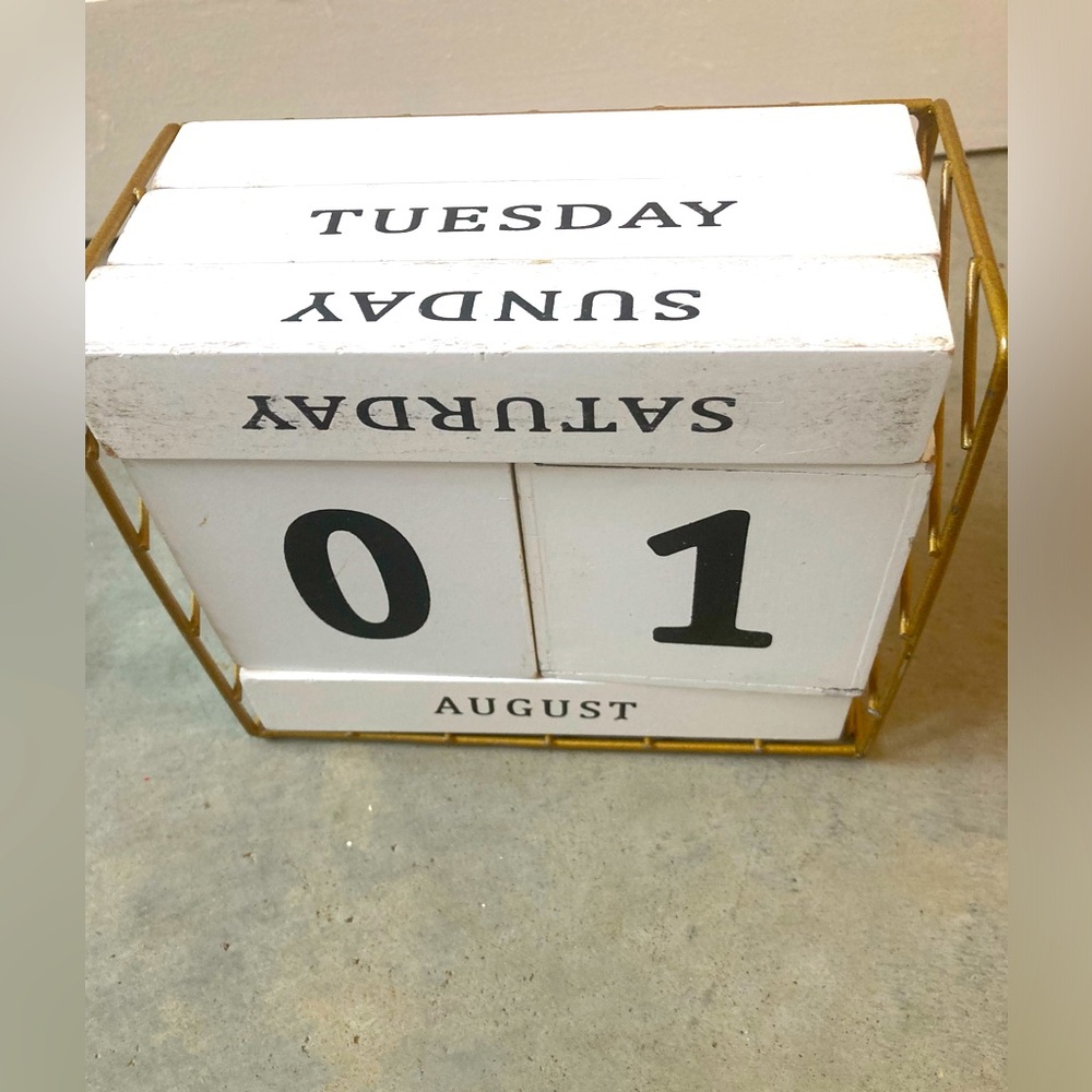 Wood block counter for calendar. Target like new